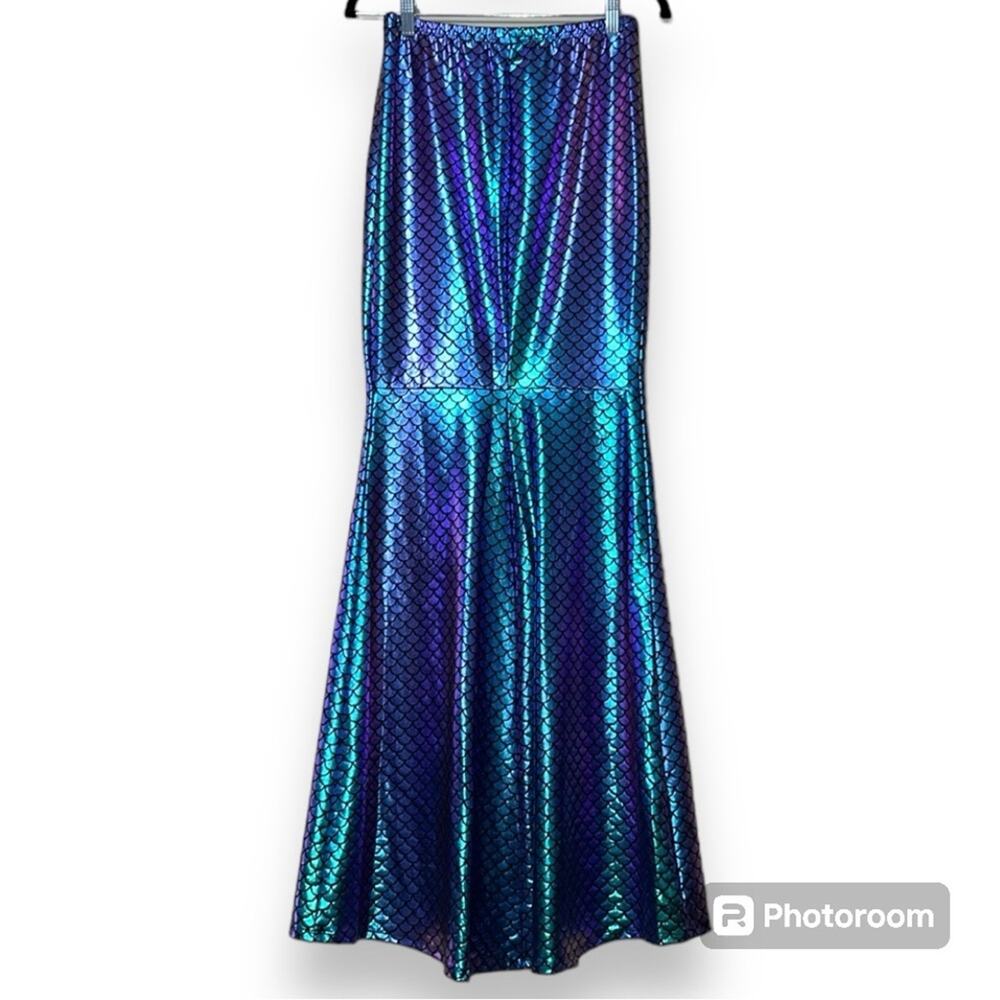 SPIRIT HALLOWEEN sz medium (8-10) pull on skirt iridescent scale mermaid skirt